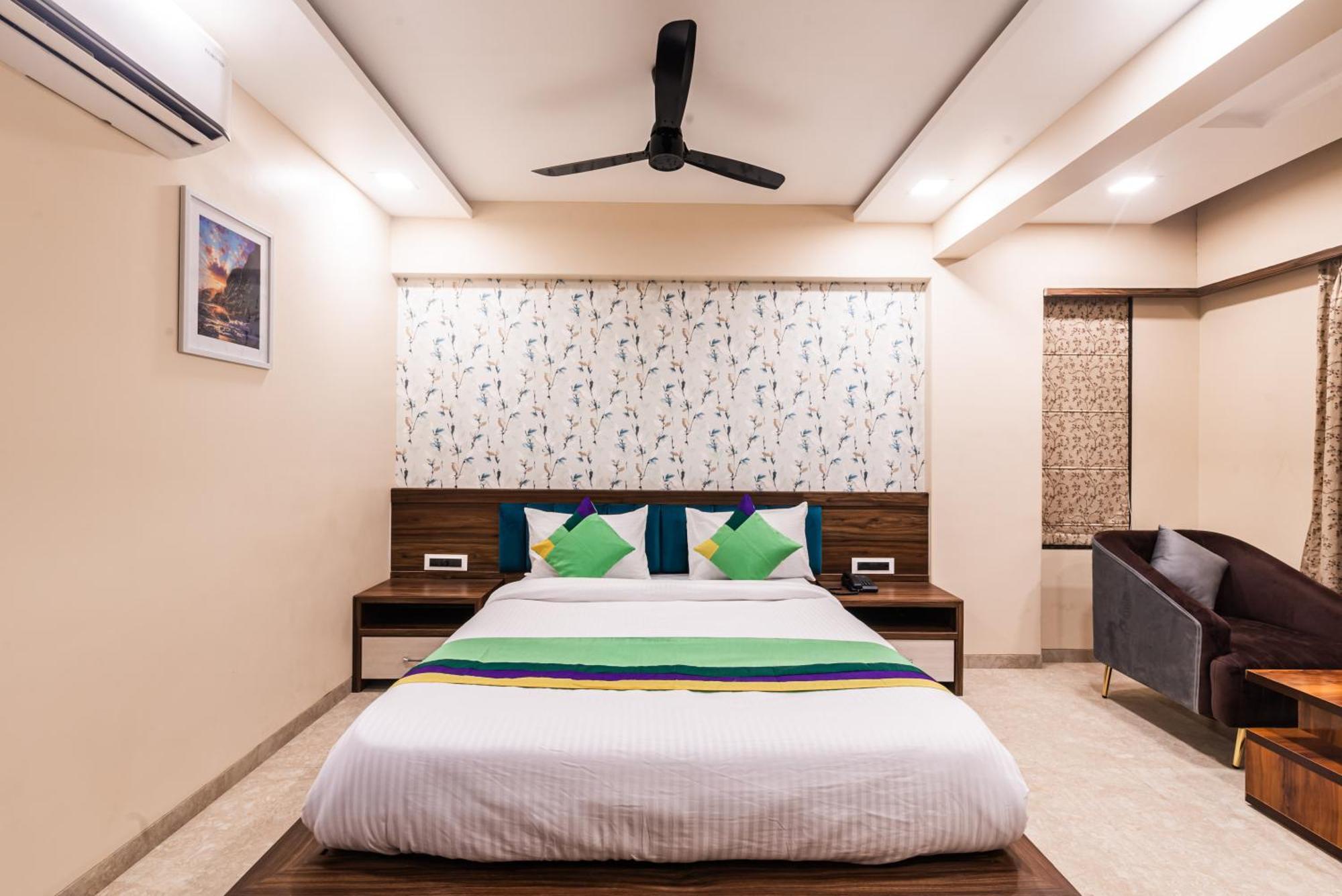 Lemon Wood Suites Pune Eksteriør billede